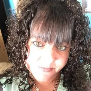 Meet your Posher, Cristal